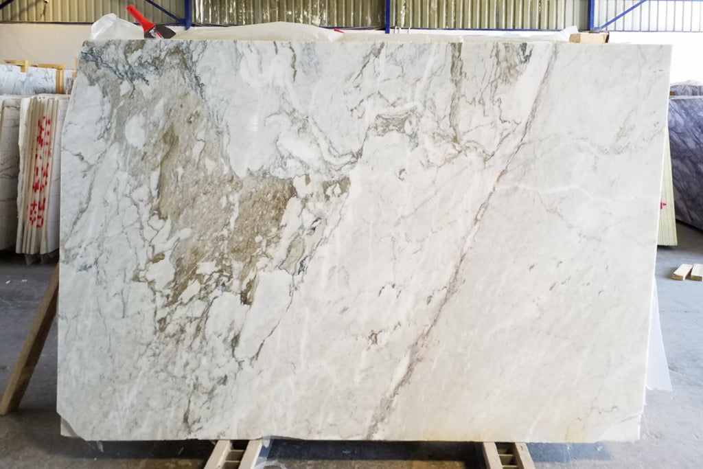 White/Gray marble with gray veining slab